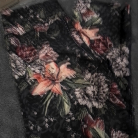 956-39) Evolution and Reaction women's Capri leggings - Picture 1 of 5